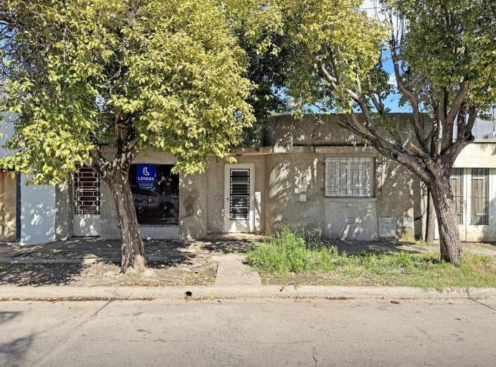 Casa · 300m² · 2 Dormitorios