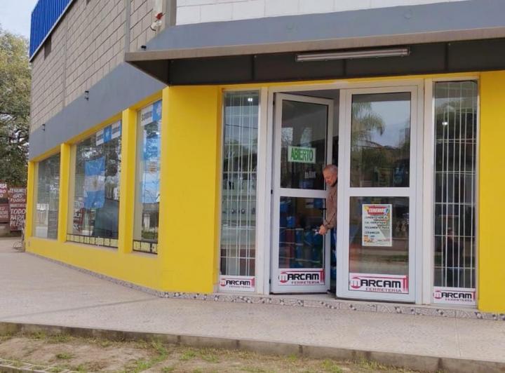 Local comercial · 800m²