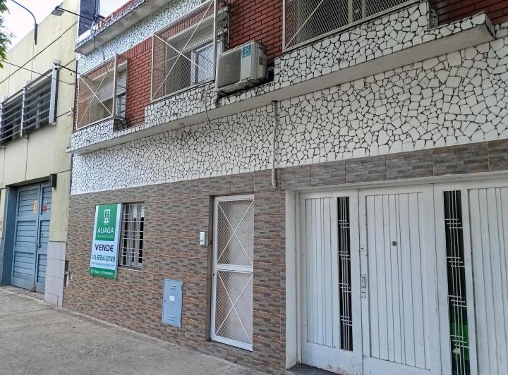 Casa · 140m² · 4 Ambientes · 1 Cochera
