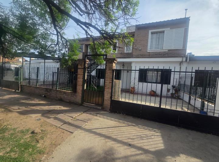 Casa · 250m² · 1 Ambiente