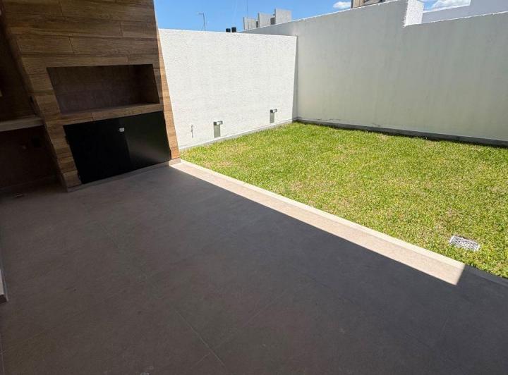 Casa · 132m² · 5 Ambientes · 2 Cocheras