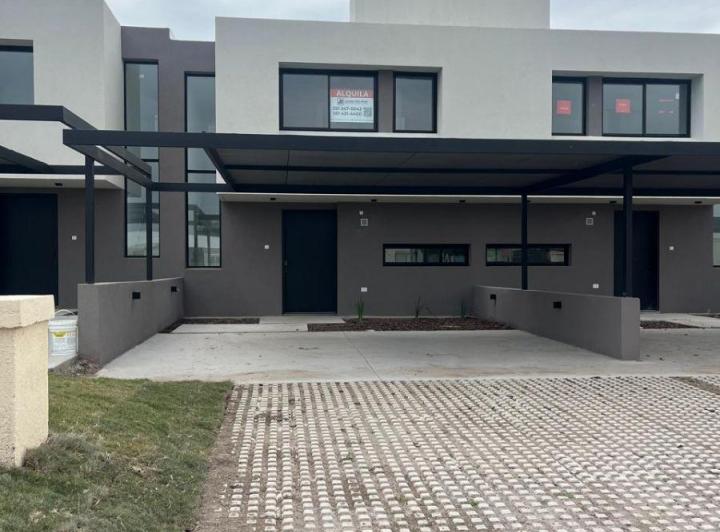 Casa · 248m² · 6 Ambientes