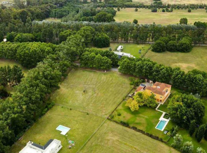 Terreno · 2503m²