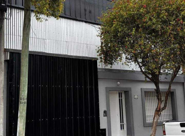 Bodega-Galpón · 250m² · 1 Ambiente