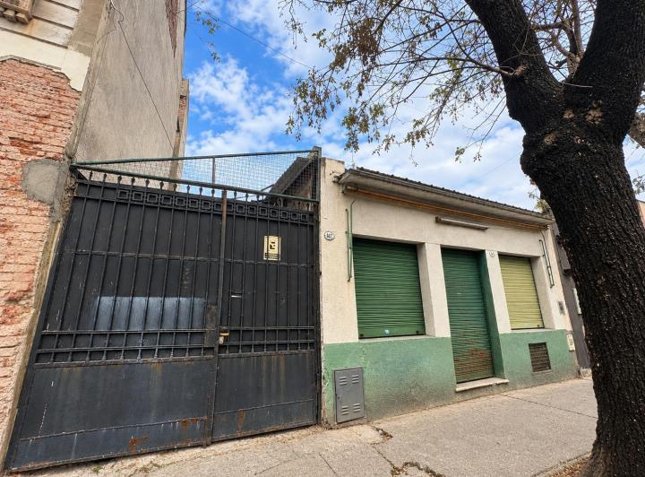 Casa · 200m² · 4 Ambientes · 1 Cochera