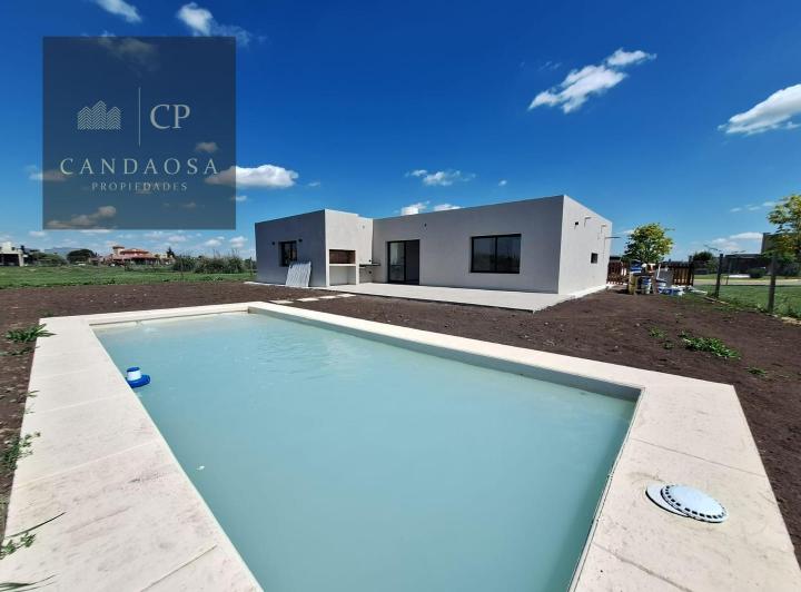 Casa · 153m² · 5 Ambientes · 4 Cocheras