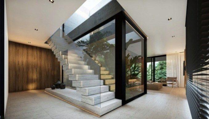 Casa · 335m² · 5 Ambientes · 2 Cocheras