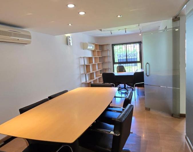 Oficina comercial · 110m² · 4 Ambientes
