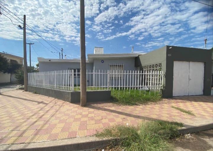 Casa · 100m² · 1 Ambiente · 1 Cochera