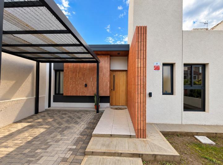 Casa · 120m² · 2 Dormitorios · 1 Cochera
