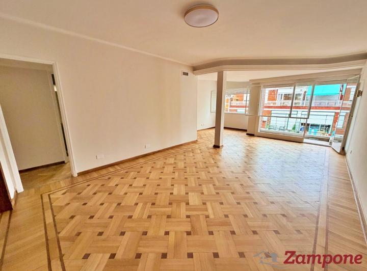 Departamento · 125m² · 4 Ambientes · 1 Cochera