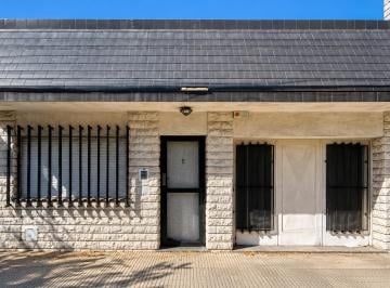 Casa · 127m² · 3 Ambientes · 1 Cochera · Casa con Renta Activa – 2 Dorm. – España y Hospitales