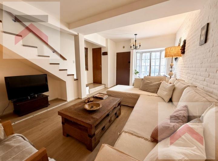 Casa · 98m² · 3 Ambientes · 1 Cochera