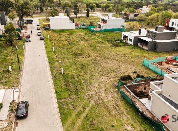 Terreno · 250m²