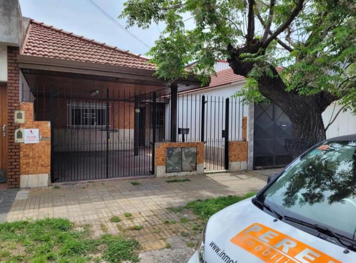 Casa · 80m² · 3 Ambientes · 1 Cochera