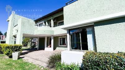 Casa · 225m² · 6 Ambientes