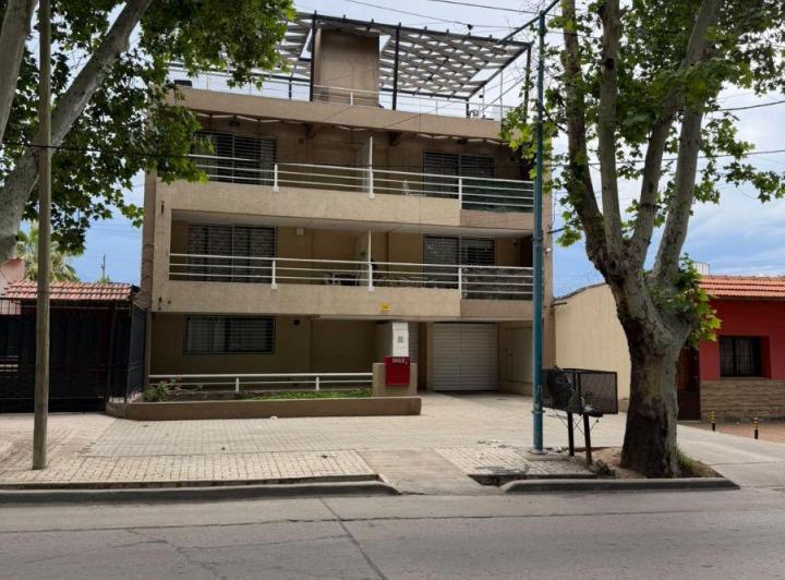 Departamento · 90m² · 3 Ambientes · 1 Cochera