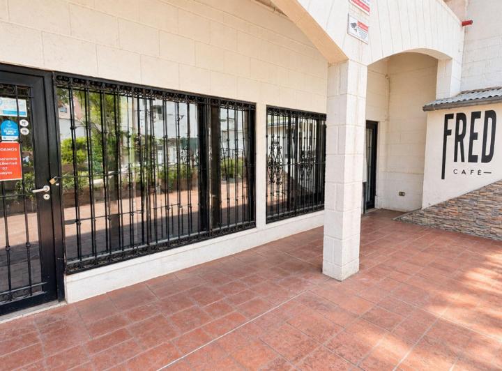 Local comercial · 65m²