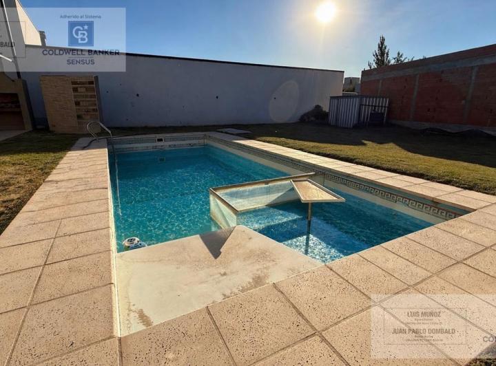 Casa · 171m² · 5 Ambientes · 2 Cocheras