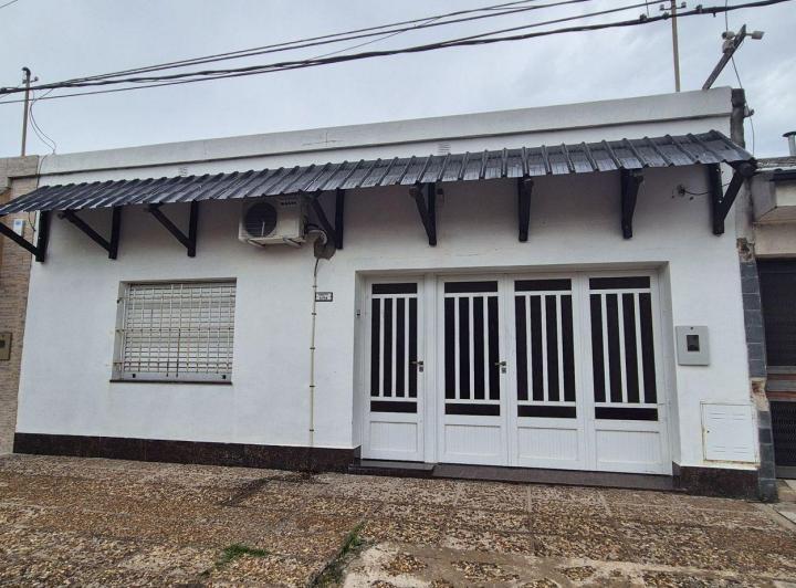 Casa · 205m² · 3 Ambientes · 1 Cochera
