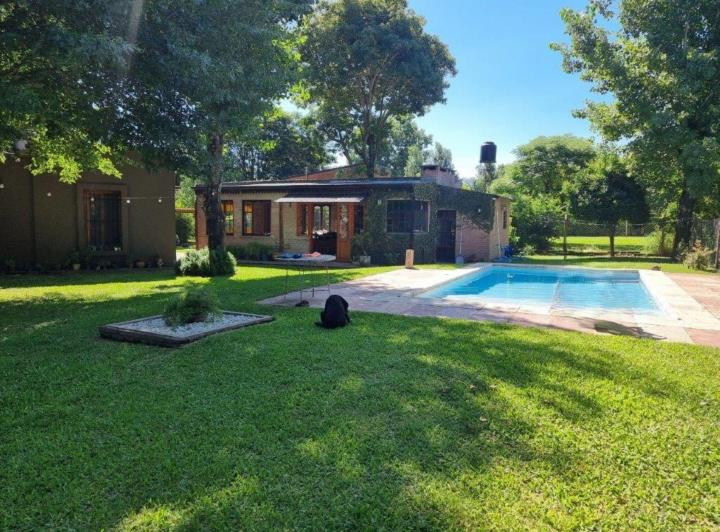 Casa · 1112m² · 4 Ambientes · 1 Cochera