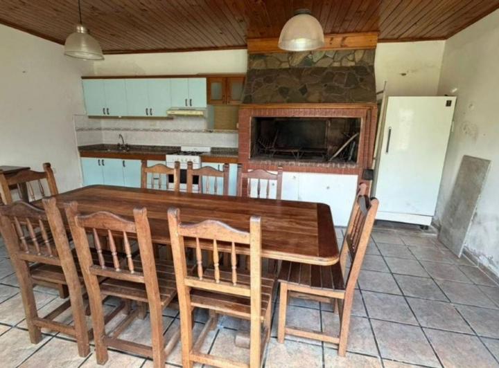 Casa · 248m² · 4 Ambientes · 1 Cochera