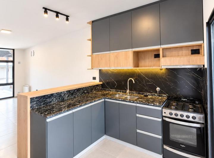 Casa · 82m² · 3 Ambientes · 1 Cochera