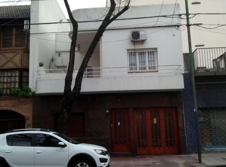 Casa · 195m² · 6 Ambientes · 1 Cochera