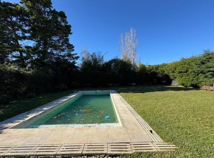 Casa · 367m² · 5 Ambientes · 1 Cochera