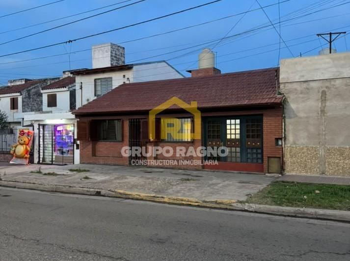 Casa · 110m² · 5 Ambientes · 2 Cocheras