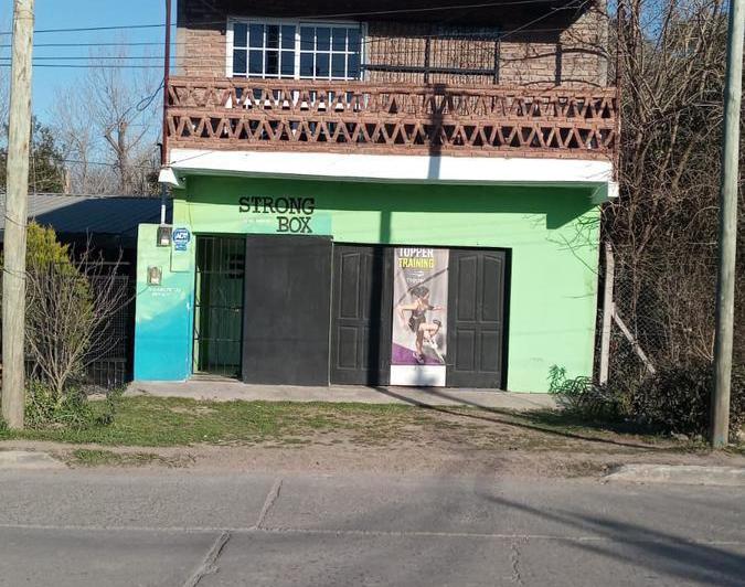 Casa · 240m² · 6 Ambientes · 1 Cochera