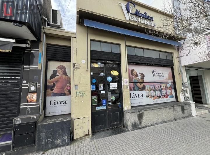Local comercial · 153m²