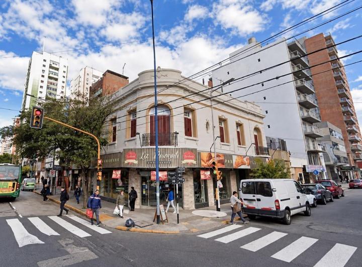 Local comercial · 200m² · 3 Ambientes