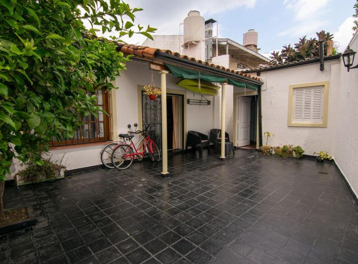 Casa · 100m² · 3 Ambientes · 2 Cocheras