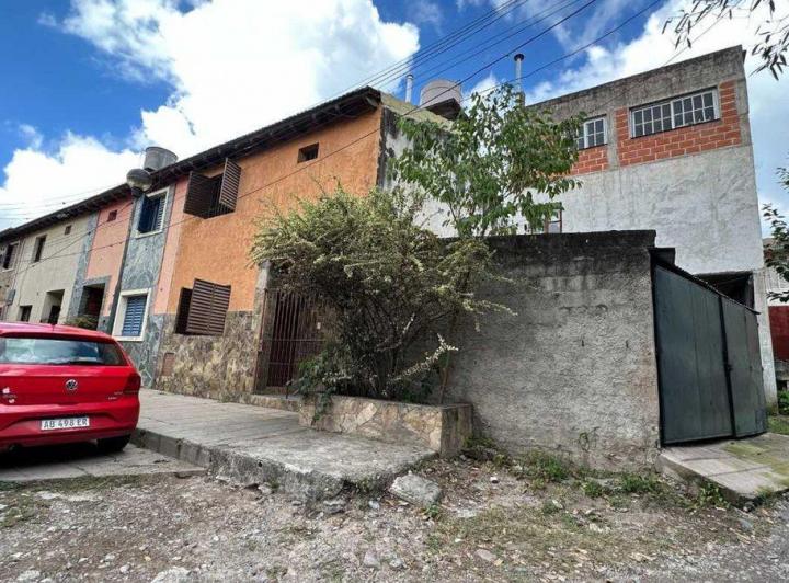 Casa · 70m² · 4 Ambientes · 1 Cochera