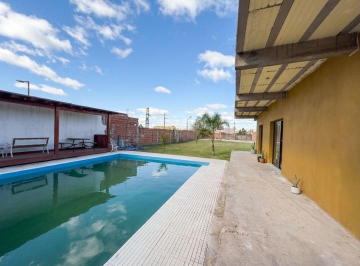Casa · 204m² · 4 Ambientes · 3 Cocheras