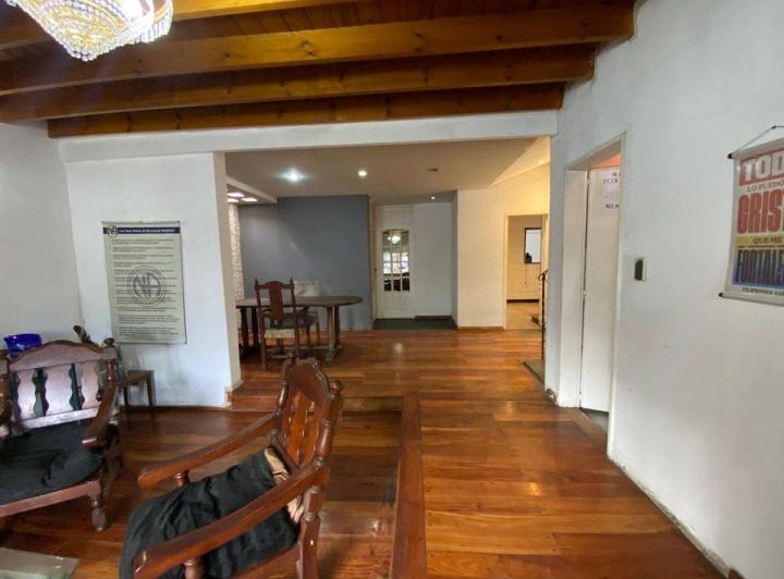 Casa · 200m² · 4 Ambientes · 1 Cochera