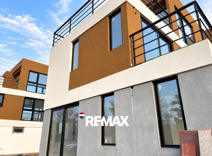 Departamento · 52m² · 2 Ambientes · 1 Cochera