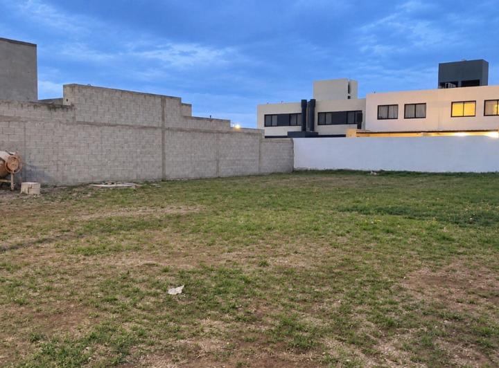 Terreno · 360m²
