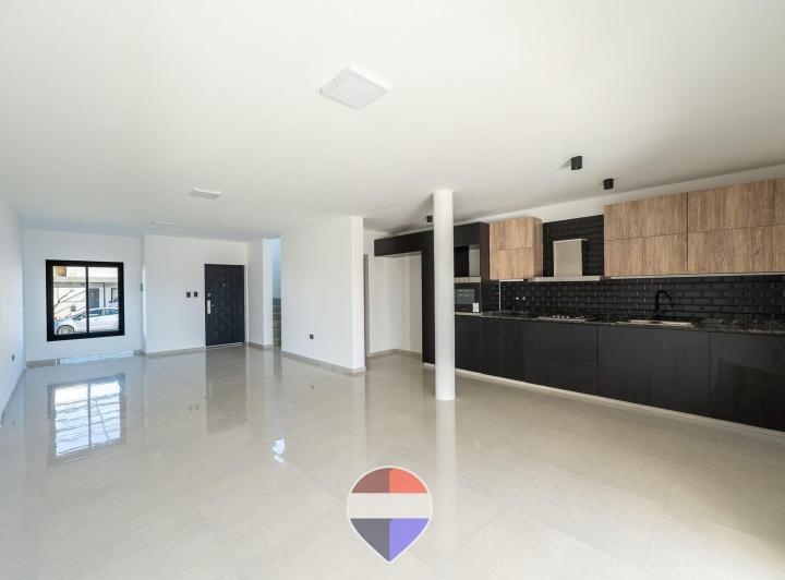 Casa · 152m² · 5 Ambientes · 1 Cochera