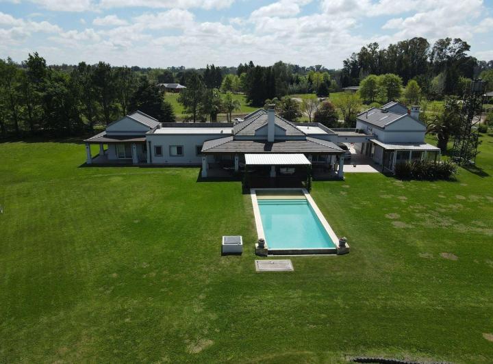 Casa · 500m² · 8 Ambientes