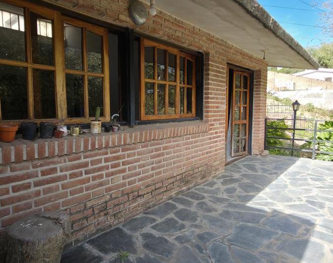 Casa · 400m² · 6 Ambientes · 1 Cochera