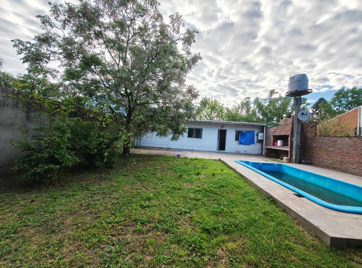Casa · 96m² · 4 Ambientes · 2 Cocheras