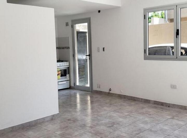 Casa · 72m² · 3 Ambientes · 1 Cochera