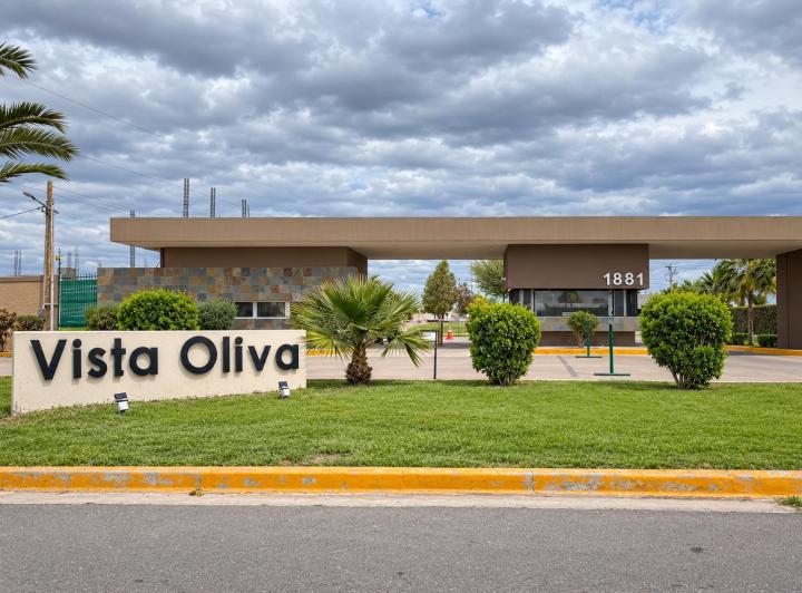 Casa · 90m² · 3 Dormitorios · 2 Cocheras