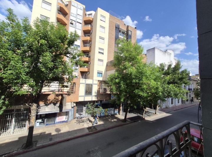 Casa · 174m² · 12 Ambientes