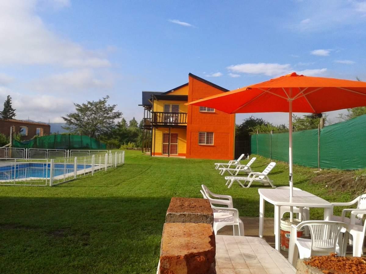 Venta Tres Cabañas en San Antonio de Arredondo a 200 Mtrs del Rio