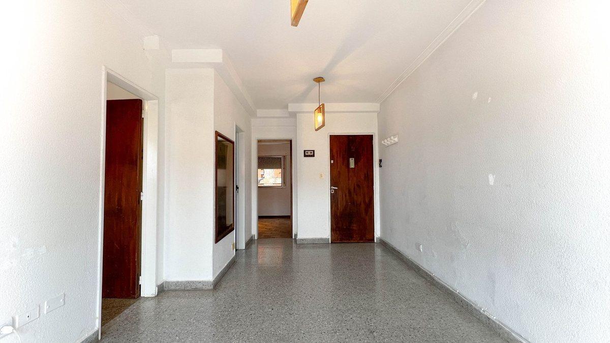 Departamento 2 Ambientes Aldrey C/balcón Al Frente, Buenos Aires Costa