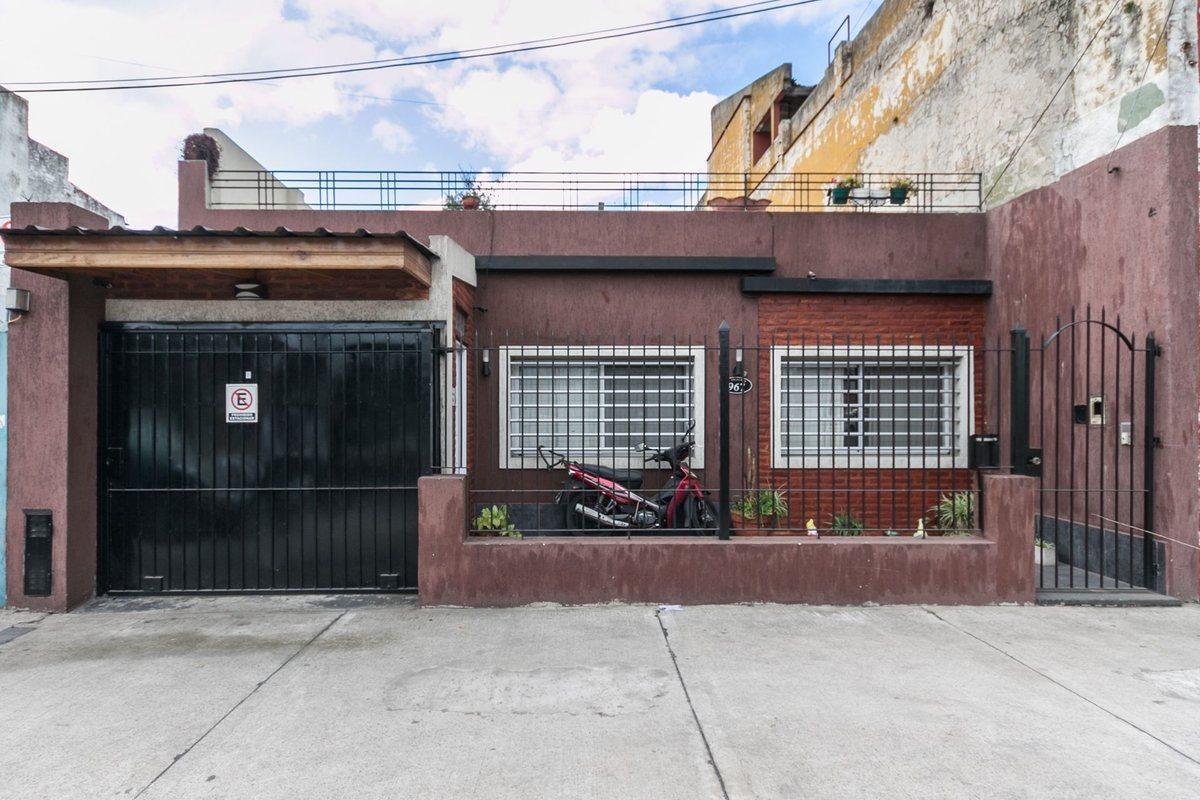 Casa de 4 Amb en Venta en Lanús O. Acepta Permuta, Gba Sur Zonaprop