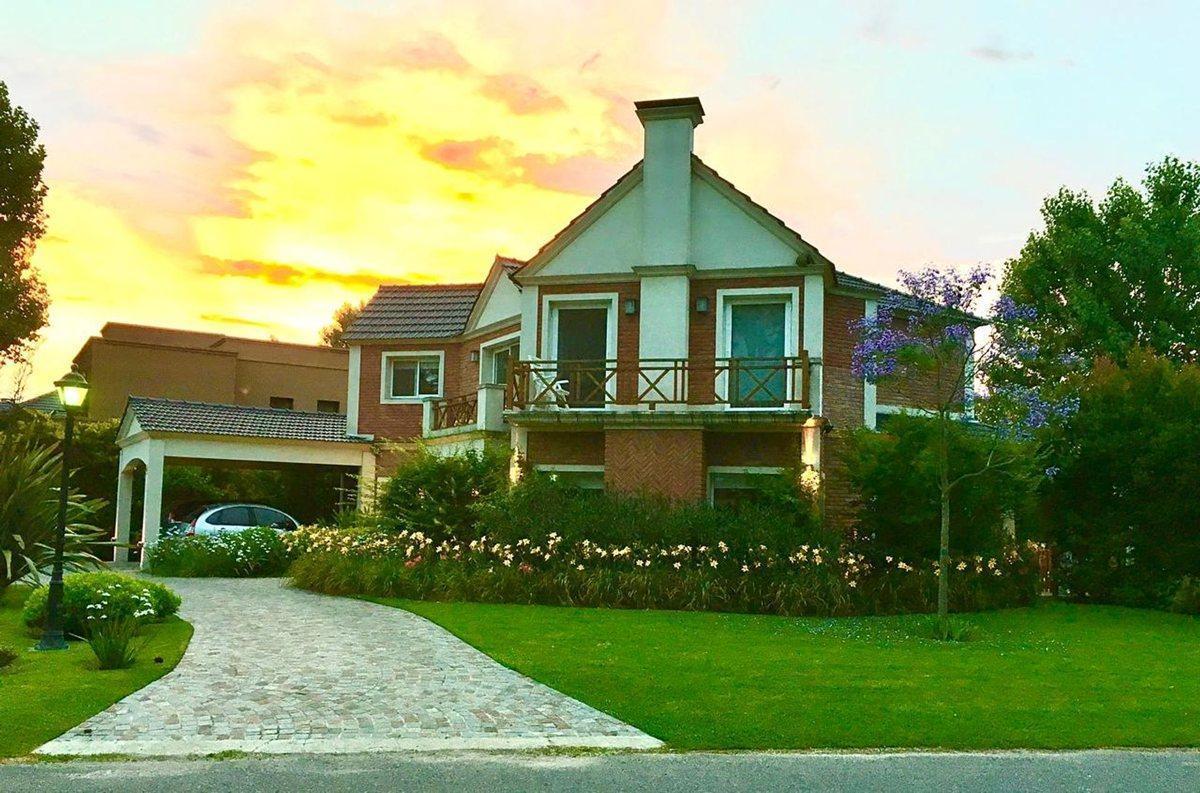 Venta de Casa en La Lomada, del Viso Pilar, Gba Norte Zonaprop